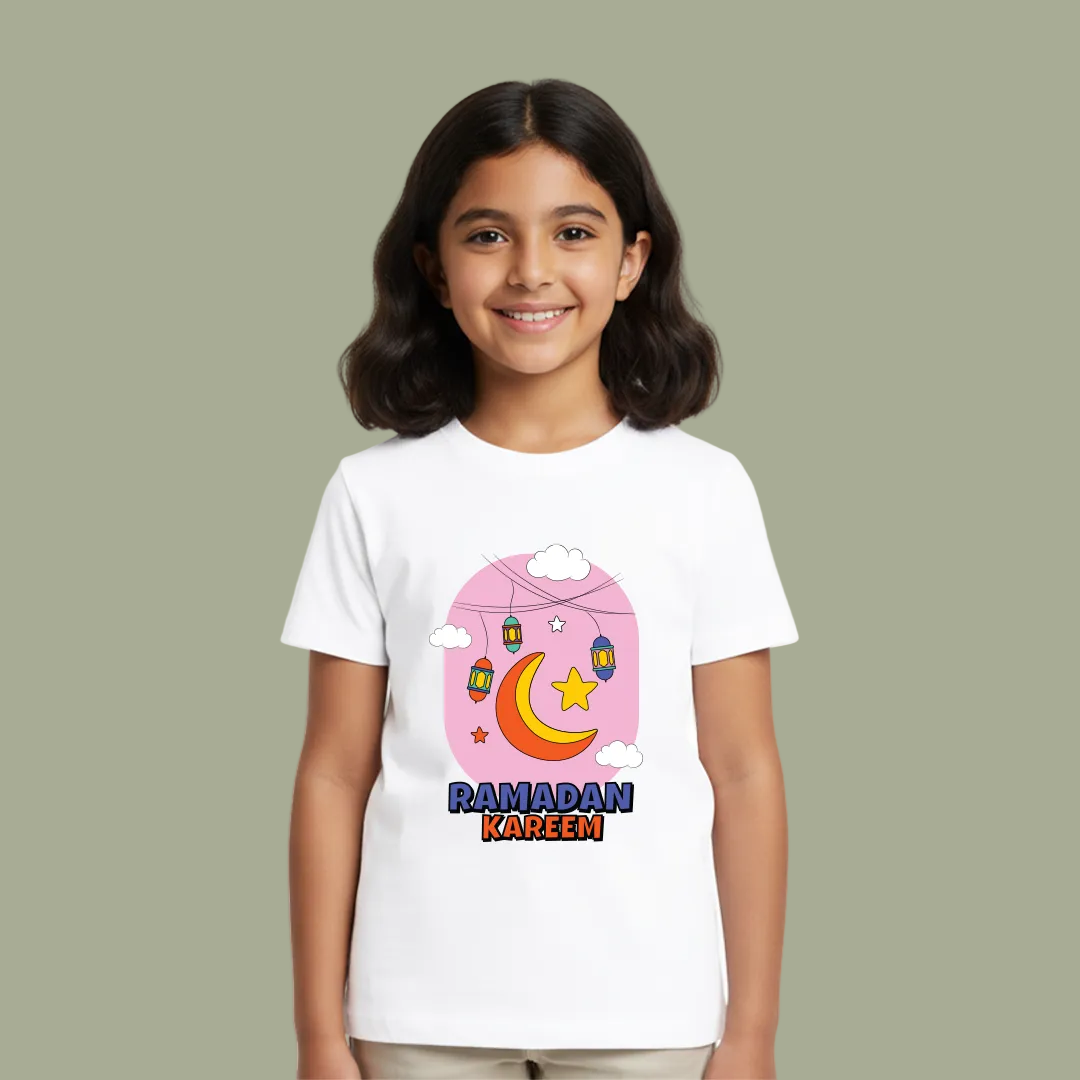 Aesthetic Ramadan Kareem T-Shirt - Pastel Pink Moon & Stars Graphic Tees for Kids - Muslim Pride Apparel - Minimalist Islamic Lantern Design for Boys & Girls